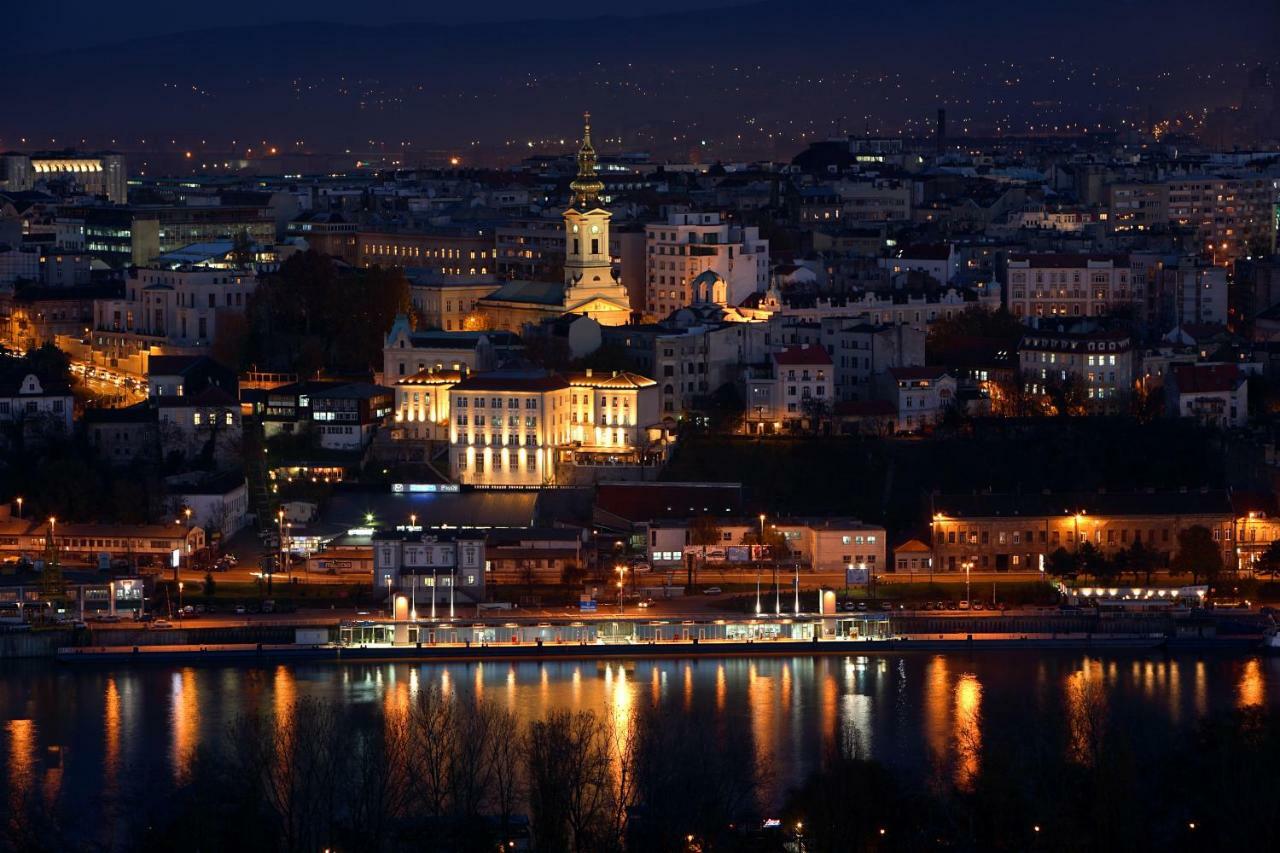 Red Rouz Lägenhet Belgrad Exteriör bild