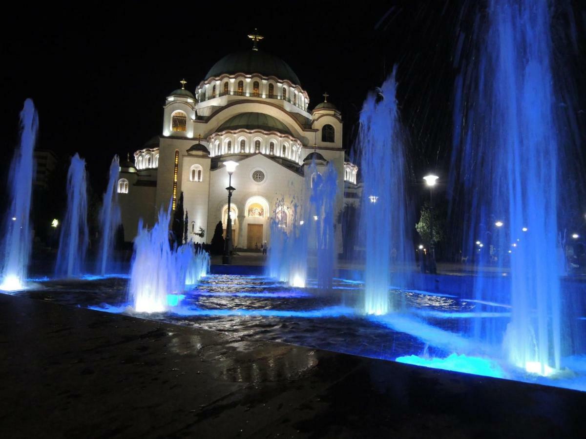 Red Rouz Lägenhet Belgrad Exteriör bild